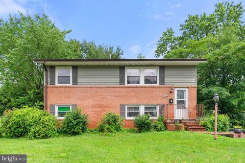 1006 S Ironwood Rd, STERLING, VA, 20164-5111 | Card Image