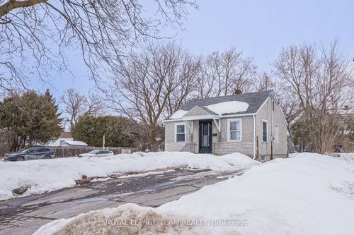 951 Merivale Rd, Ottawa, ON, K1Z6A3 | Card Image