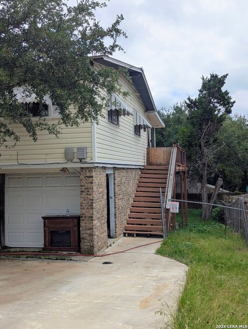 1620 Skyline Hls, Canyon Lake, TX, 78133-4048 | Card Image