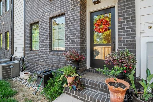 1713 Mimosa Ave, Charlotte, NC, 28205-3021 | Card Image