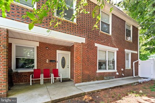 68 N Springfield Rd, CLIFTON HEIGHTS, PA, 19018-1412 | Card Image
