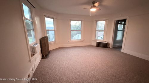 apt-2w-28 New St, Catskill, NY, 12414-1272 | Card Image