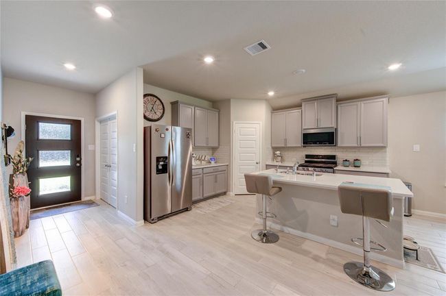 12917 S Winding Pines Dr, House other with 3 bedrooms, 2 bathrooms and 2 parking in Tomball TX | Image 12