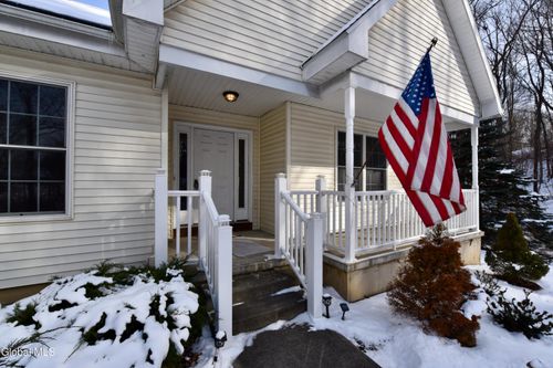 13 Rosemary Drive, North Greenbush, NY, 12180 | Card Image