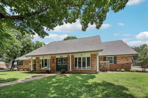1805 Winewood Ln, Arlington, TX, 76013-3309 | Card Image