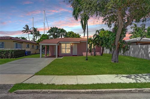 917 Mandarin Isle, Fort Lauderdale, FL, 33315-1640 | Card Image