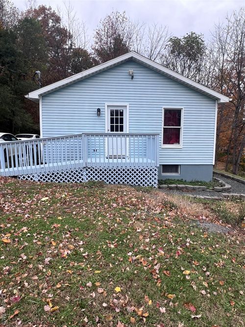 19 High St, Unionville, NY, 10988-2005 | Card Image