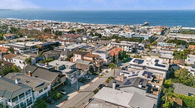 620 13 Th St, House other with 5 bedrooms, 3 bathrooms and 4 parking in Manhattan Beach CA | Image 30