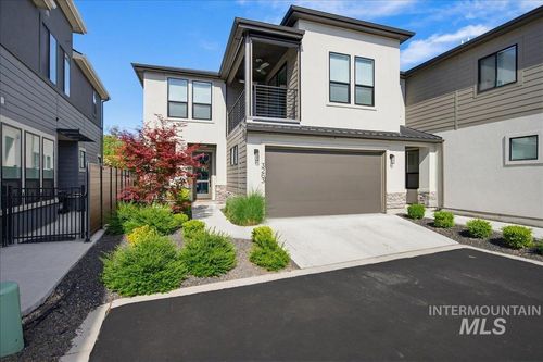 3263 S Sedgebrook Ln, Eagle, ID, 83616-6402 | Card Image