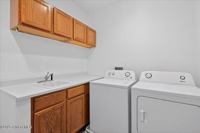 460 Grand Ave, House other with 3 bedrooms, 4 bathrooms and 6 parking in Saratoga Springs NY | Image 37