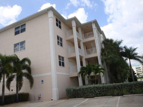 unit-121-268 Lewis Cir, PUNTA GORDA, FL, 33950-8806 | Card Image