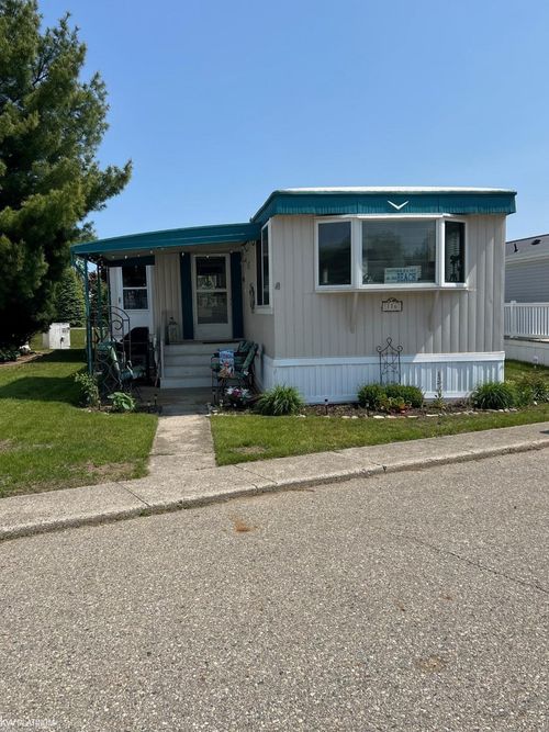 116 Shoreline Dr E, Port Sanilac, MI, 48469-9607 | Card Image