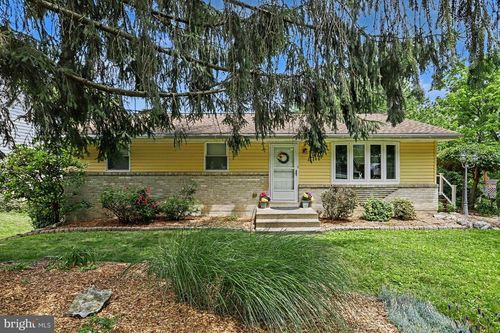 12 Bare Ave, READING, PA, 19607-1328 | Card Image