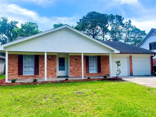 1815 Westwood Dr, Stafford, TX, 77477-6431 | Card Image