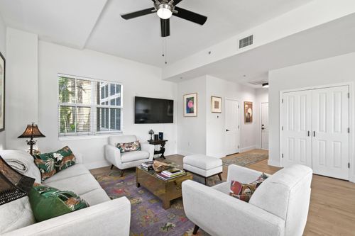 206-3940 N Flagler Dr, West Palm Beach, FL, 33407-4441 | Card Image