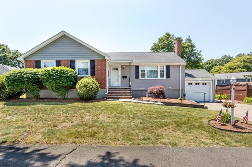 69 Gerald Rd, Milton, MA, 02186-4728 | Card Image