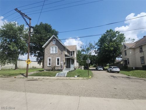 1325 4th St Nw, Canton, OH, 44703-2875 | Card Image