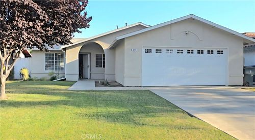 311 Chiapas Ave, Bakersfield, CA, 93307-7061 | Card Image