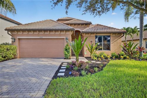 11945 Country Day Cir, FORT MYERS, FL, 33913-7617 | Card Image