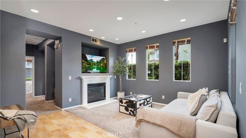 47 Nightshade, Irvine, CA, 92603-0640 | Card Image