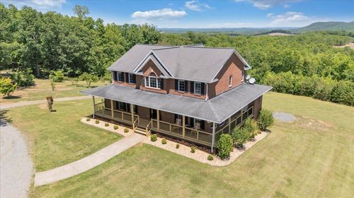 1615 Turkeycock Ln, Penhook, VA, 24137-1330 | Card Image