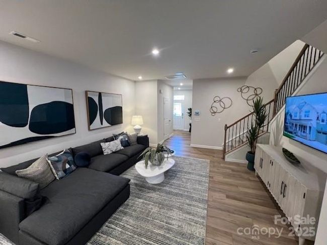 616 Cassidy Ct, Townhouse with 3 bedrooms, 3 bathrooms and null parking in Clover SC | Image 4