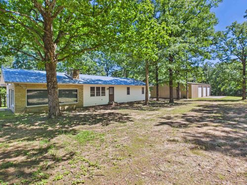 429 Oak Grove Rd, Batesville, AR, 72501-8166 | Card Image