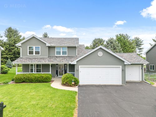 307 Shelden Dr, WINNEBAGO, IL, 61088-9092 | Card Image