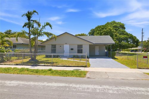 921 Nw 5th Ave, Pompano Beach, FL, 33060-5523 | Card Image