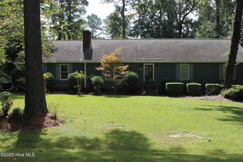 530 Woodfield Rd, Whiteville, NC, 28472-2836 | Card Image