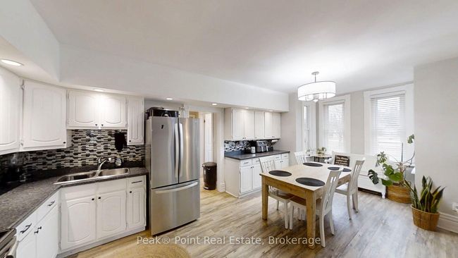 24 Queen St E, House other with 4 bedrooms, 2 bathrooms and 6 parking in Hepworth ON | Image 18
