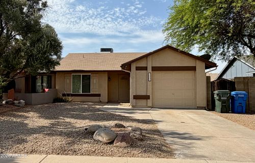 3005 W Ross Ave, Phoenix, AZ, 85027-3131 | Card Image