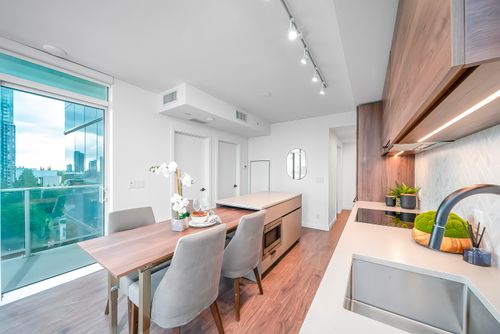 1308-10448 University Dr, Surrey, BC, V3T0S7 | Card Image