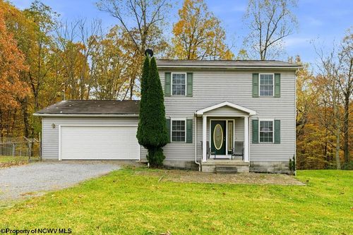 46 Oakridge Ln, Bridgeport, WV, 26330-7593 | Card Image