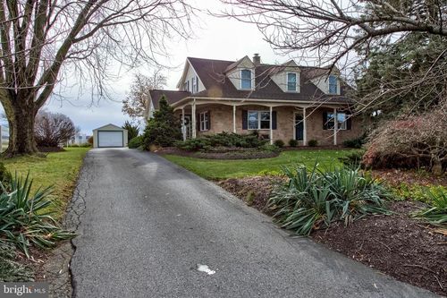 5582 Old Philadelphia Pike, GAP, PA, 17527-9791 | Card Image