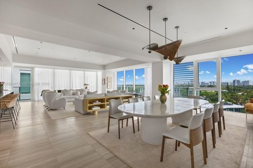 627-4701 N Meridian Ave, Miami Beach, FL, 33140 | Card Image