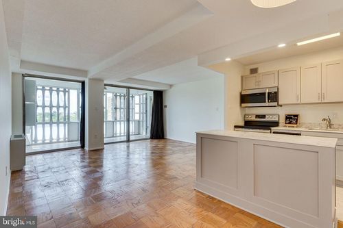 apt-s631-1311 Delaware Ave Sw, WASHINGTON, DC, 20024-3923 | Card Image