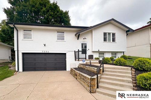 7506 Ivy Lane Dr, La Vista, NE, 68128-2312 | Card Image