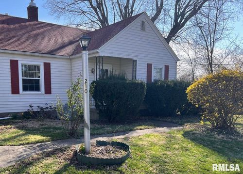 210 South St, Buffalo, IL, 62515-7194 | Card Image