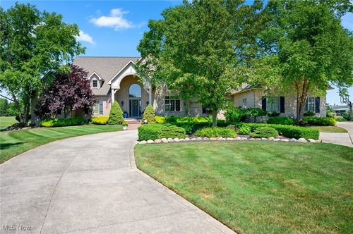 6440 Aberdeen Ln, Medina, OH, 44256-6535 | Card Image