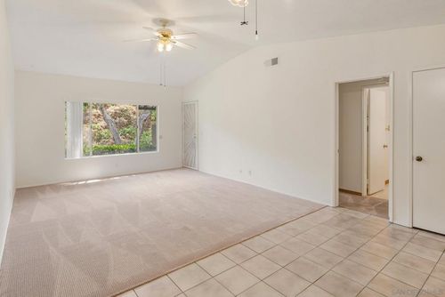 unit-13-9270 Amys St, Spring Valley, CA, 91977-6657 | Card Image