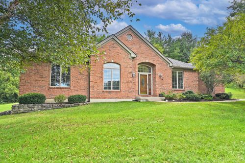 5474 Chancellor Ln, Morrow, OH, 45152-8976 | Card Image