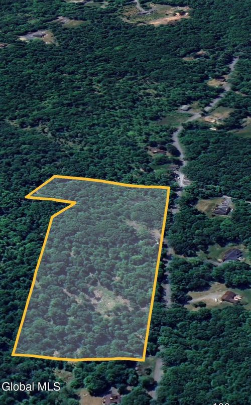 524 Mountain Ridge Rd, Wallkill, NY, 12589 | Card Image