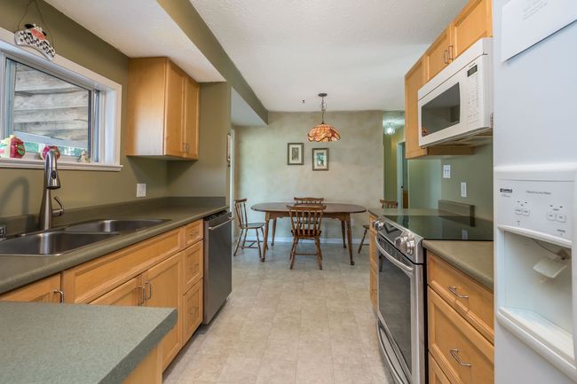 4102 Lefeuvre Road, House other with 3 bedrooms, 1 bathrooms and 10 parking in Abbotsford BC | Image 8