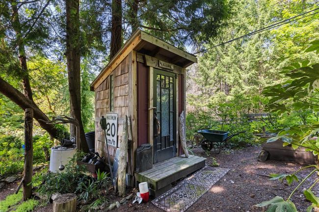 2470 North End Rd, House other with 3 bedrooms, 5 bathrooms and 8 parking in Salt Spring BC | Image 45