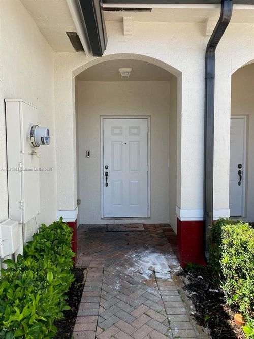 3680 Nw 29th Ct, Lauderdale Lakes, FL, 33311-8377 | Card Image