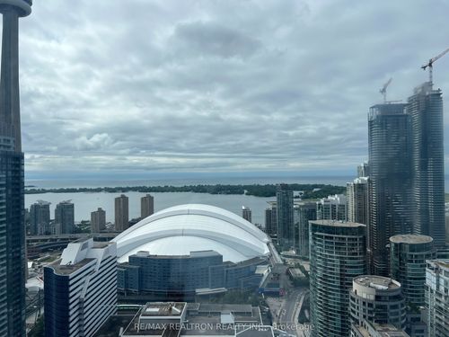 4715-55 Mercer St, Toronto, ON, M5V0W4 | Card Image