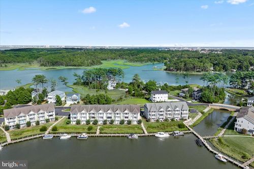 202-10900 Holystone Ln, BERLIN, MD, 21811-2784 | Card Image