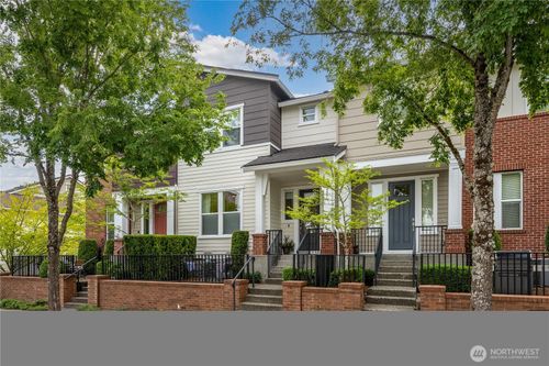 46-1257 Ne Park Dr, Issaquah, WA, 98029-7405 | Card Image