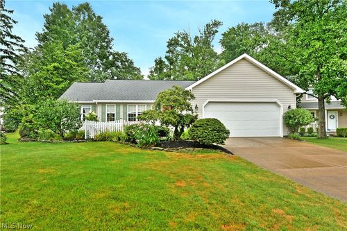 109 Saw Mill Bend, Chardon, OH, 44024 | Card Image